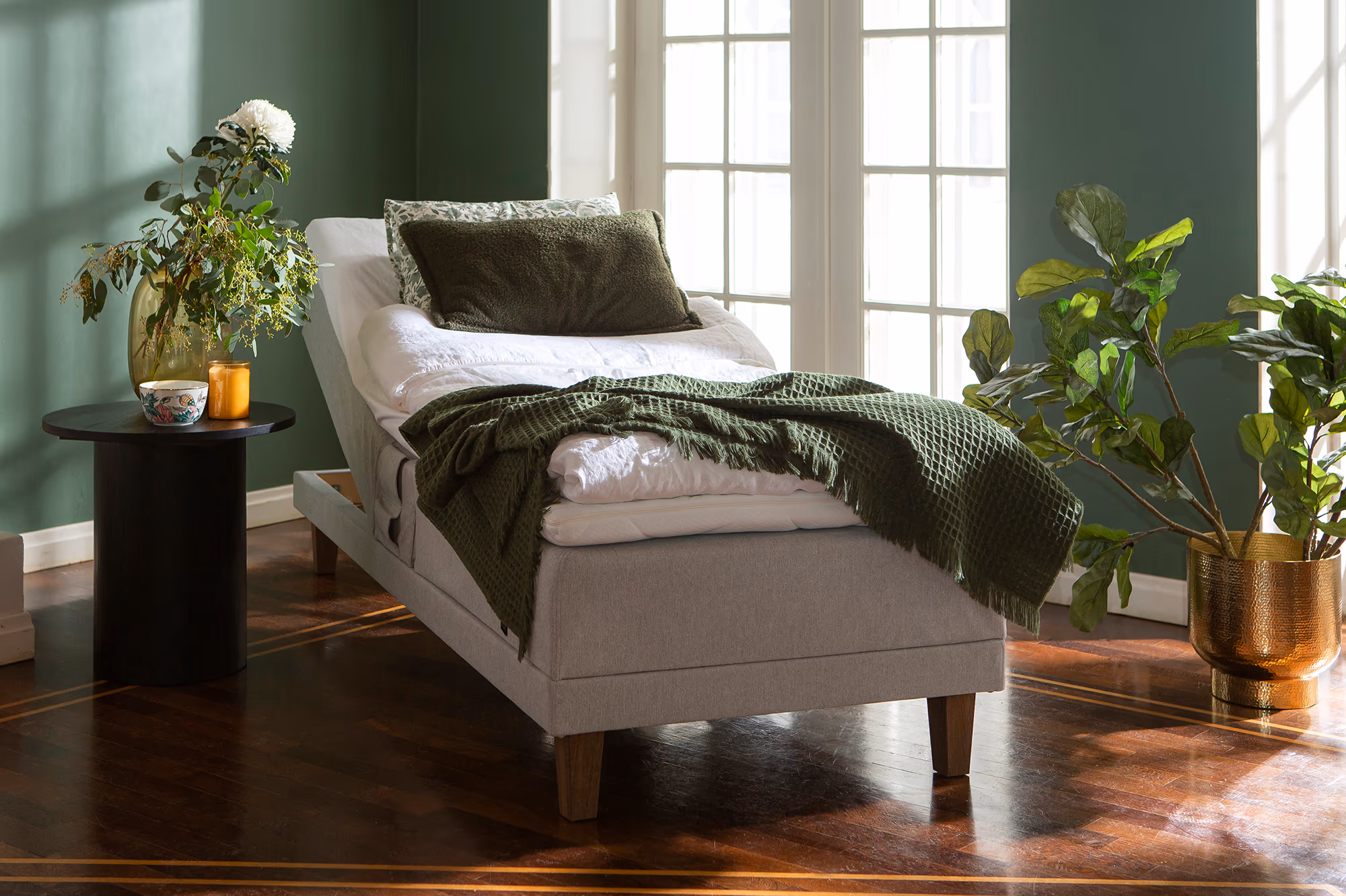 Moon Bronze adjustable bed, Grey image 3