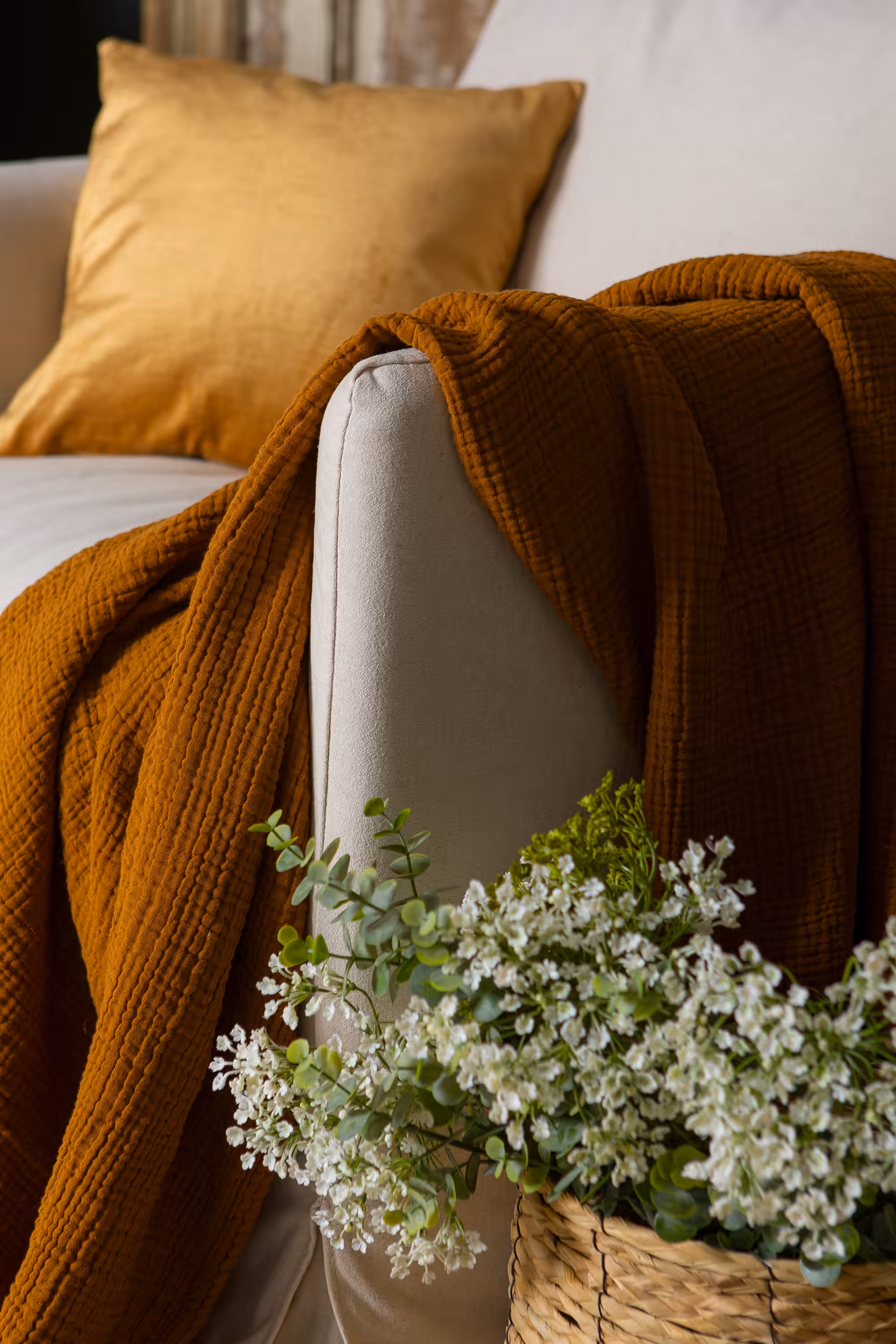Voyage Armchair, White image 4