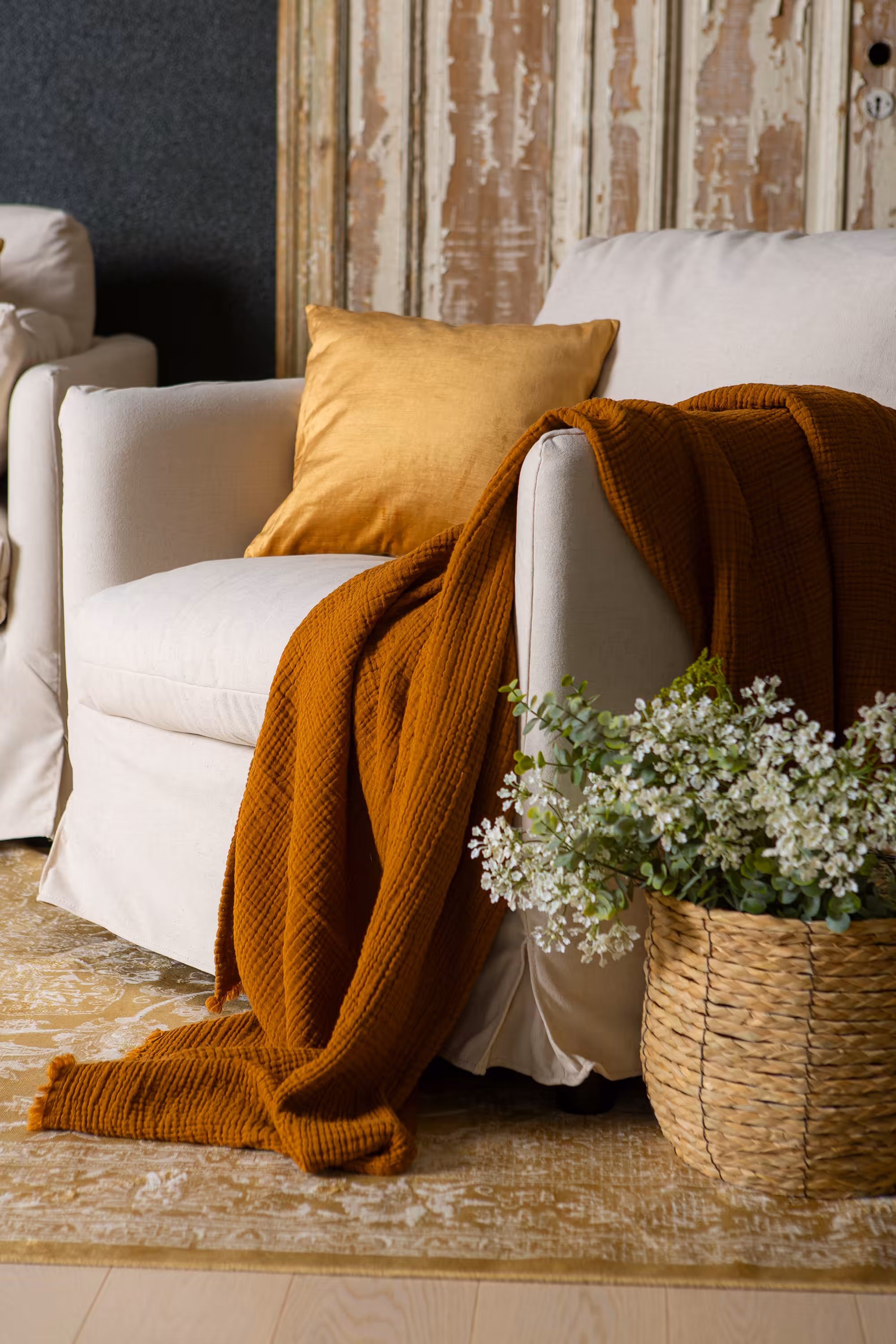 Voyage Armchair, White image 5