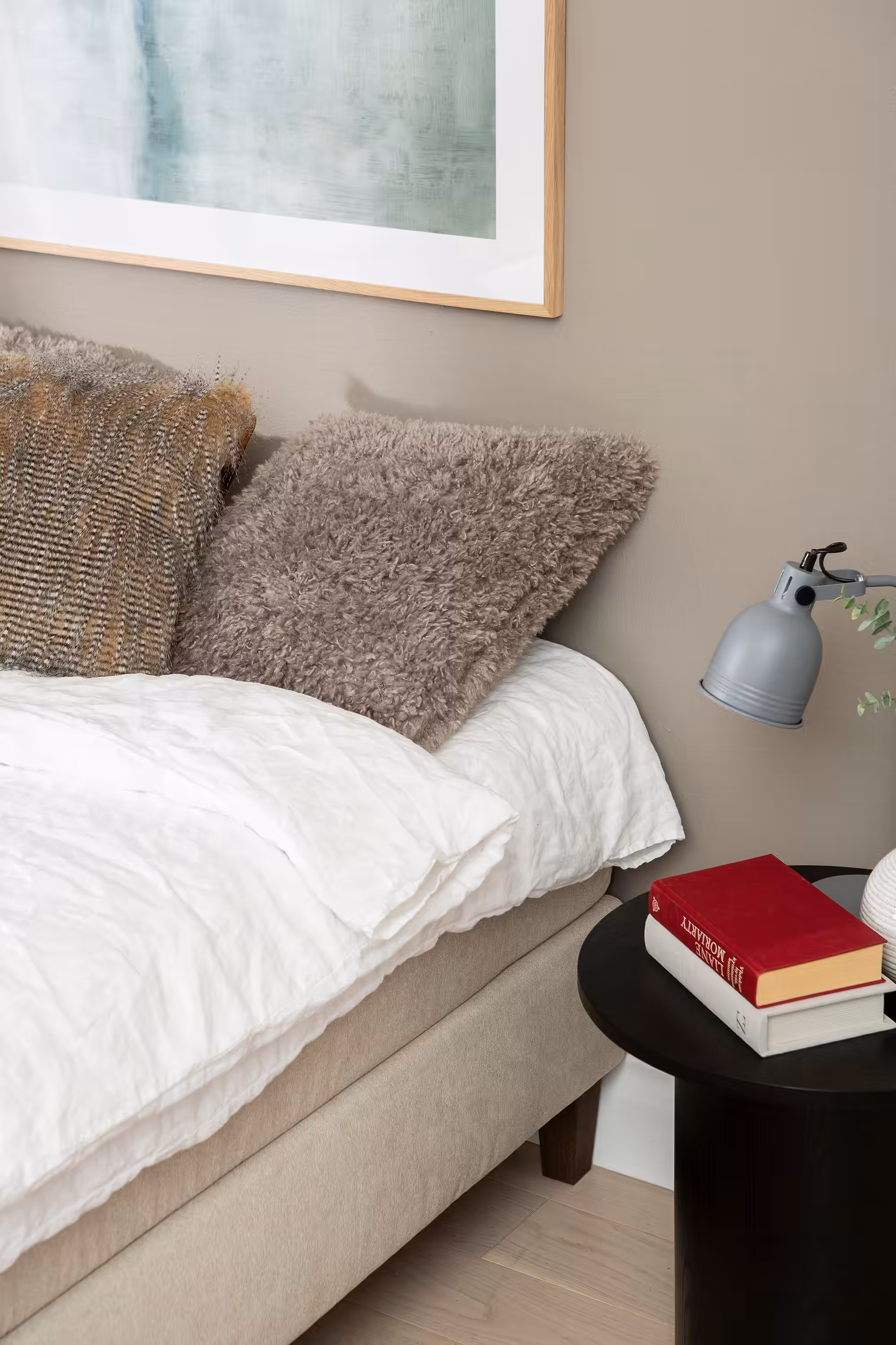 Moon Gold Continental Bed, Beige image 6