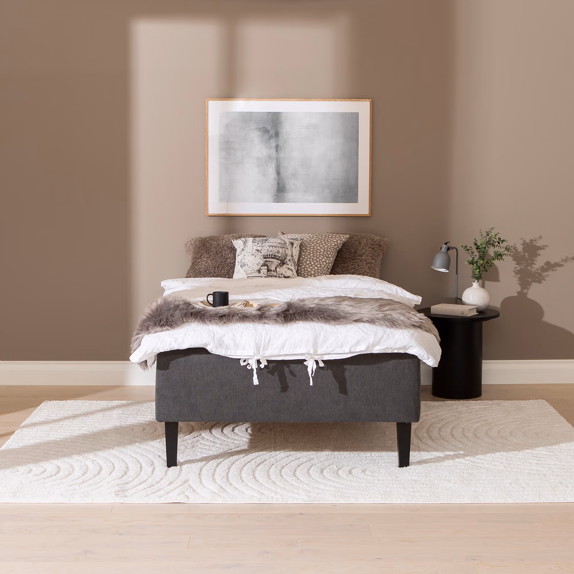Moon Gold Divan Bed, Black image 4
