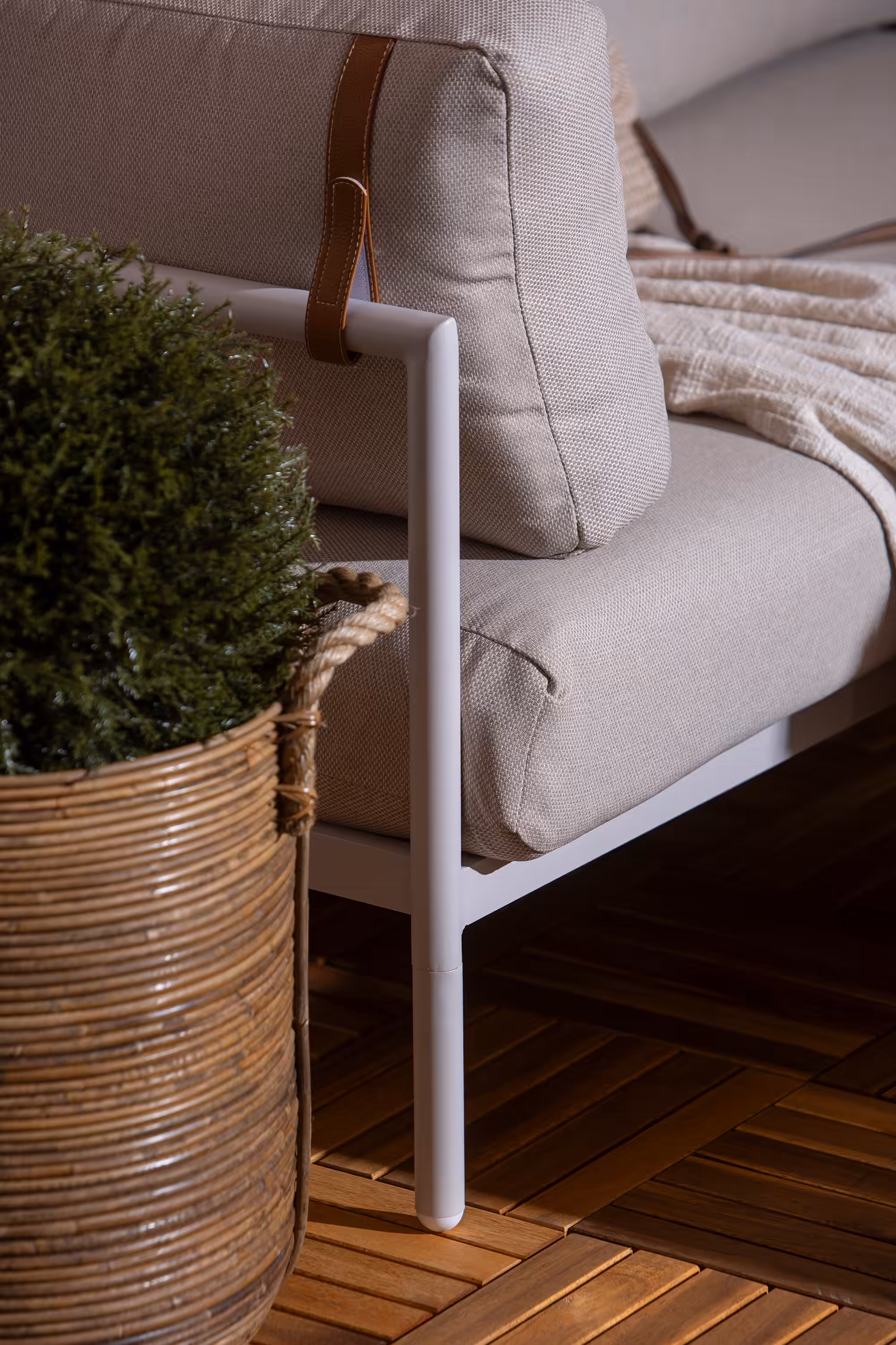 Nordic Outdoor Lounge Set, White, Beige image 9
