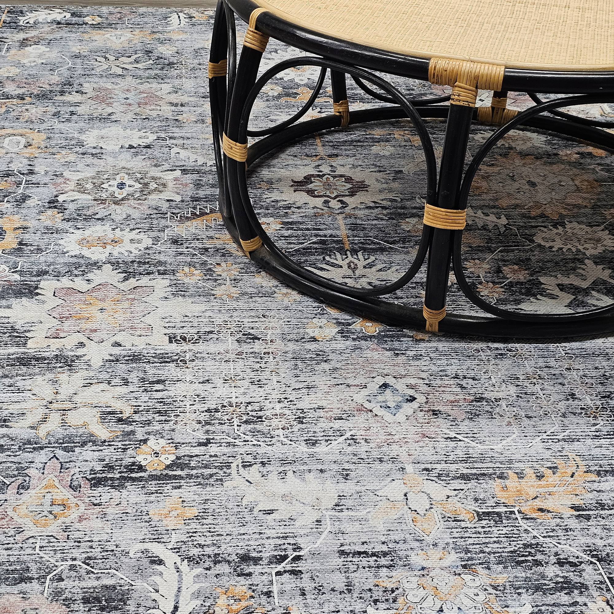 Bilbao Rug image 13
