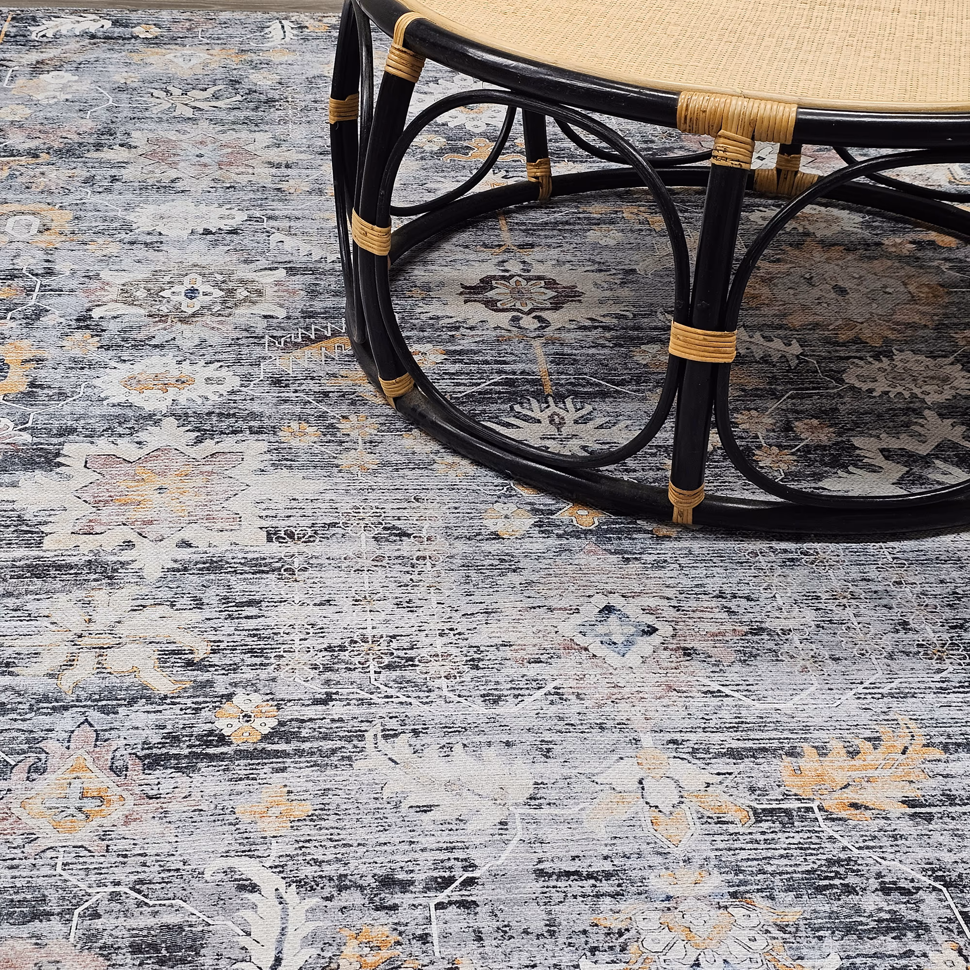 Bilbao Rug image 5