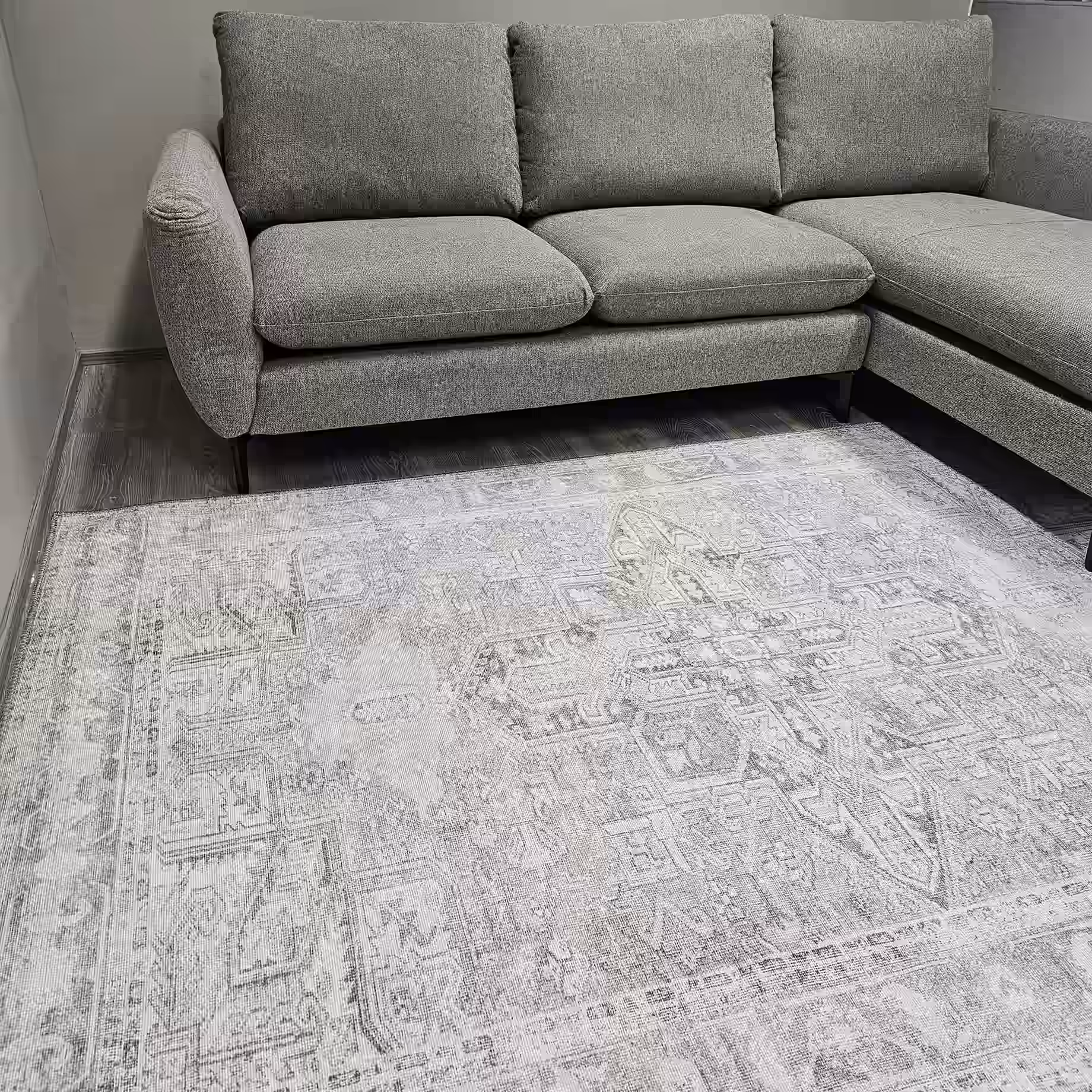 Dozza Rug, Grey image 5