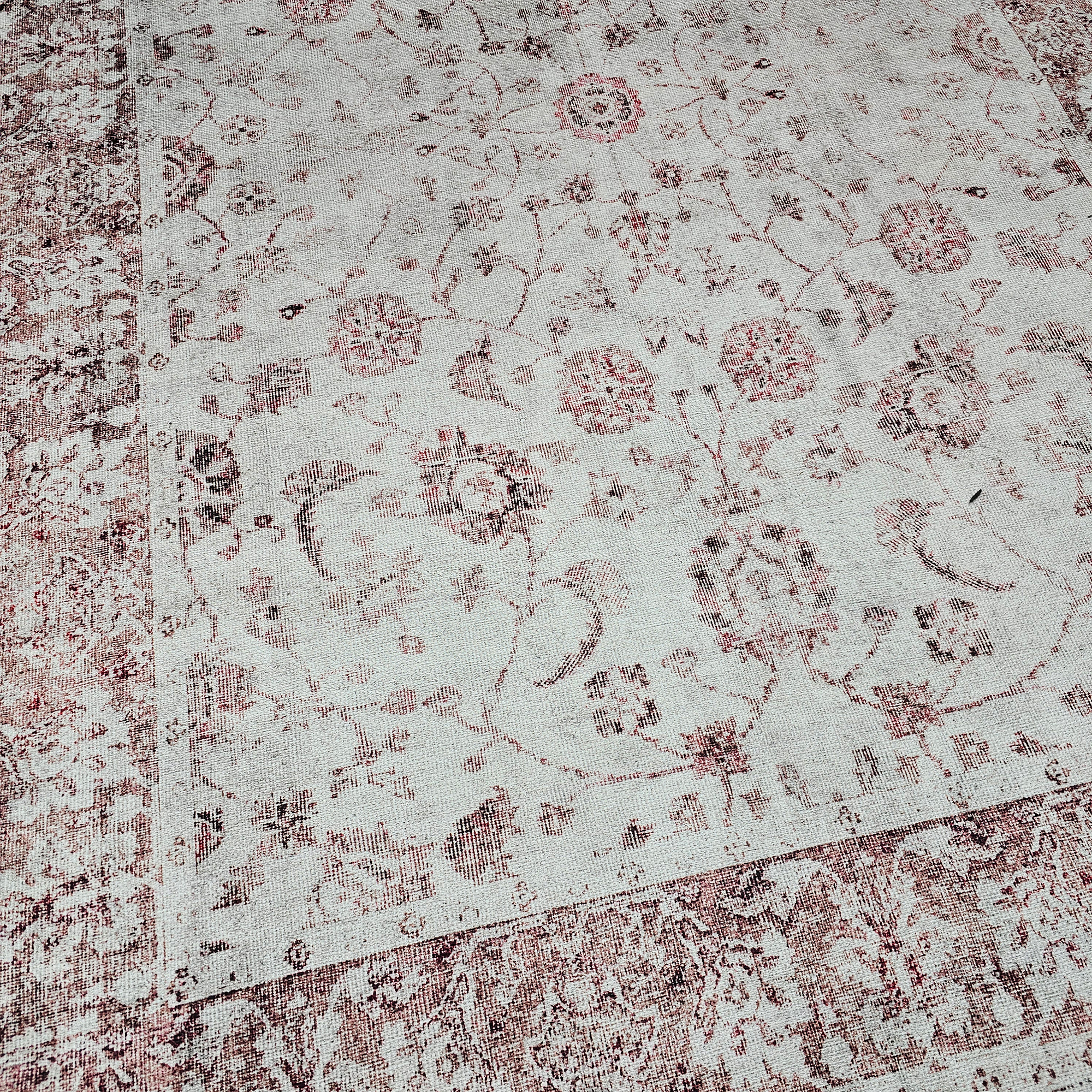 Lucca Rug, Red image 13