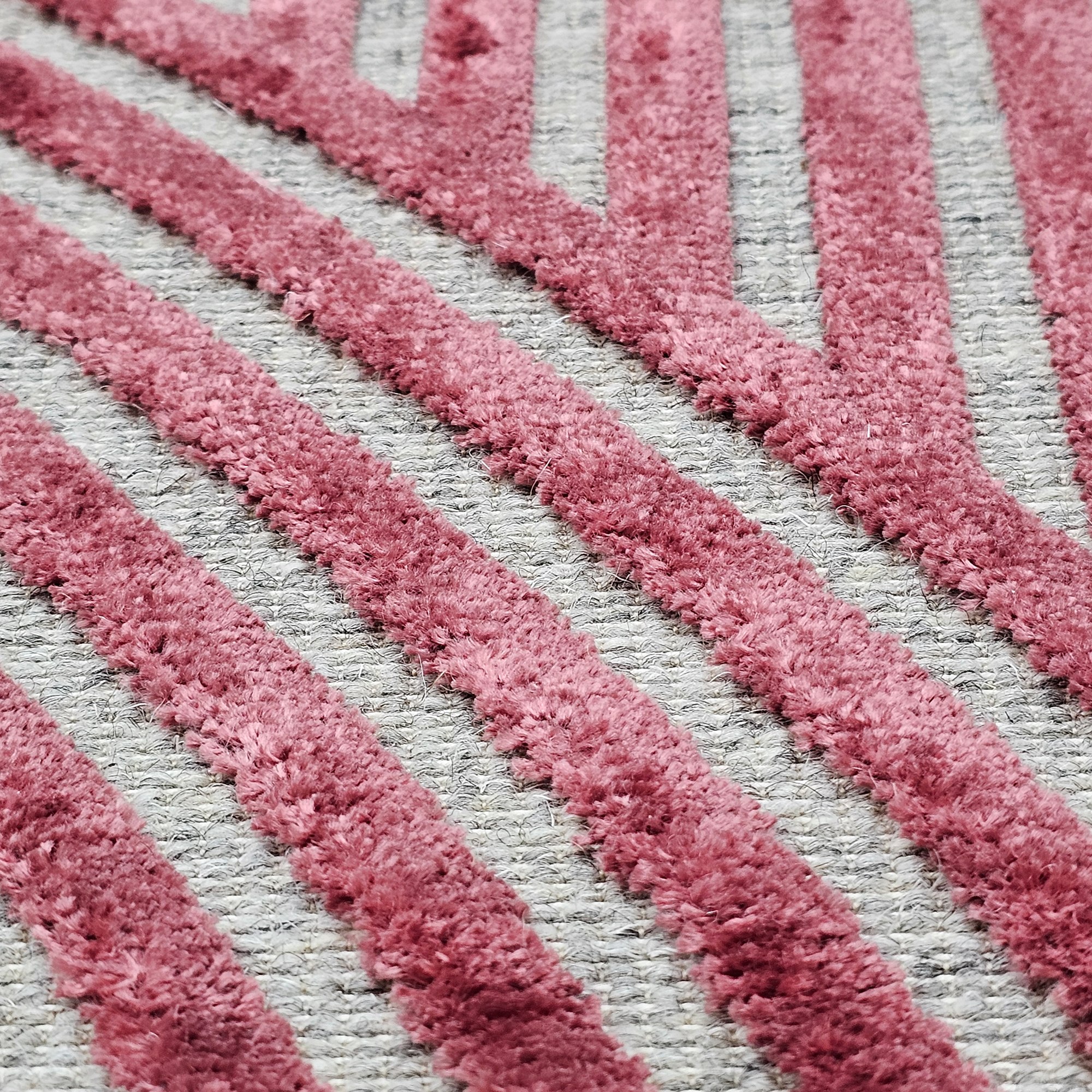 Saaga Rug, Red, Beige image 13