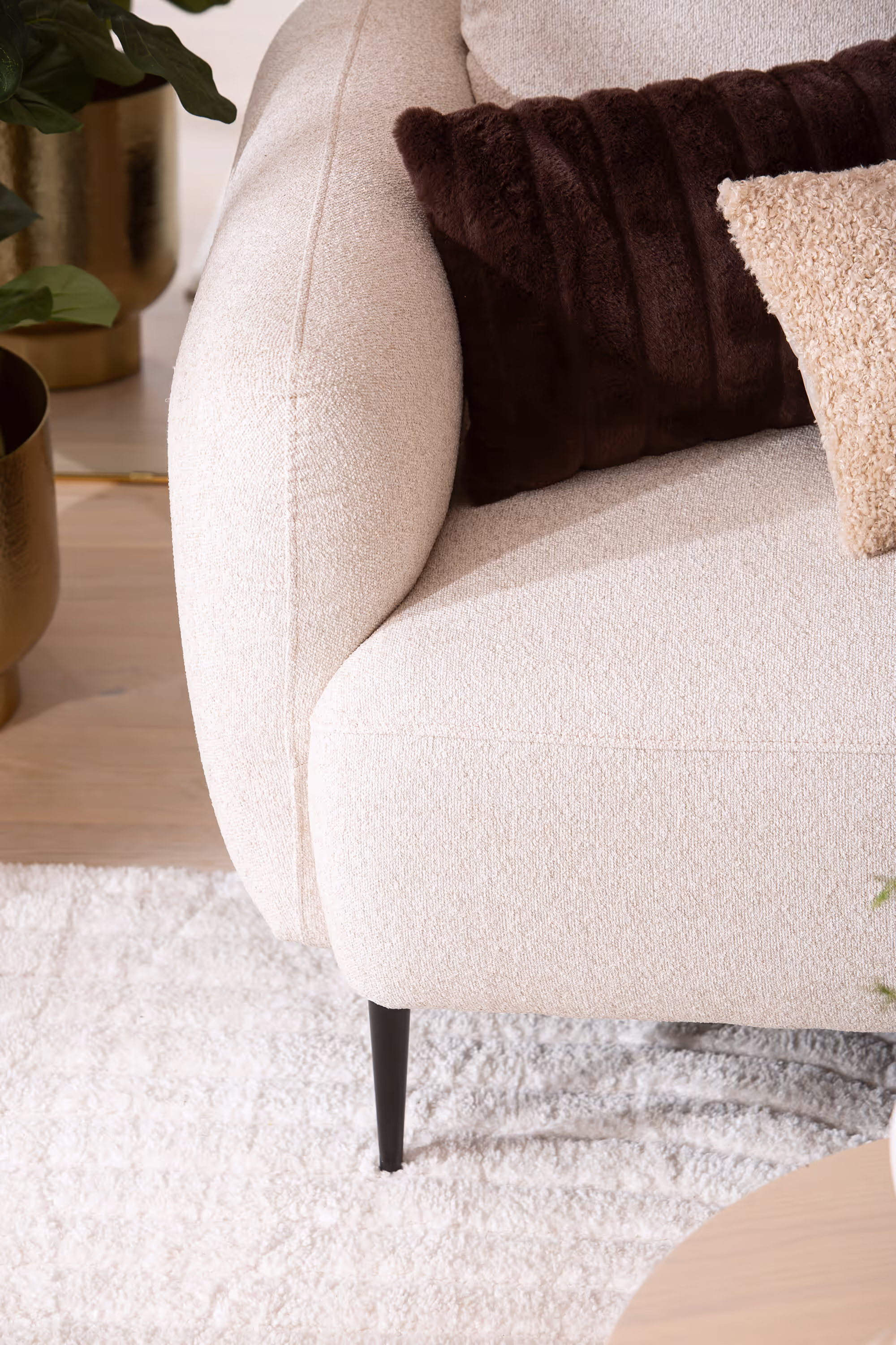 Elegant furniture layout featuring Cloud corner sofa with contemporary decor